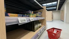 Cosa dicono davvero i cartellini di Walmart: finali “.97”, date e altri indizi