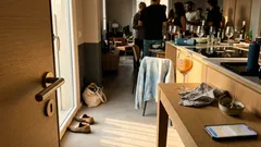 Perché a volte sparire senza salutare può essere più educato: il caso della Irish exit